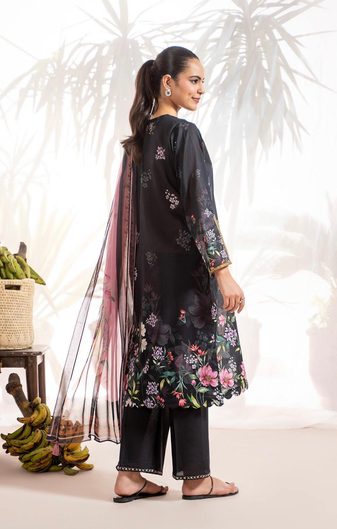 GJ SUNRISE 3 PC Unstitched (Shirt Trouser & Dupatta)