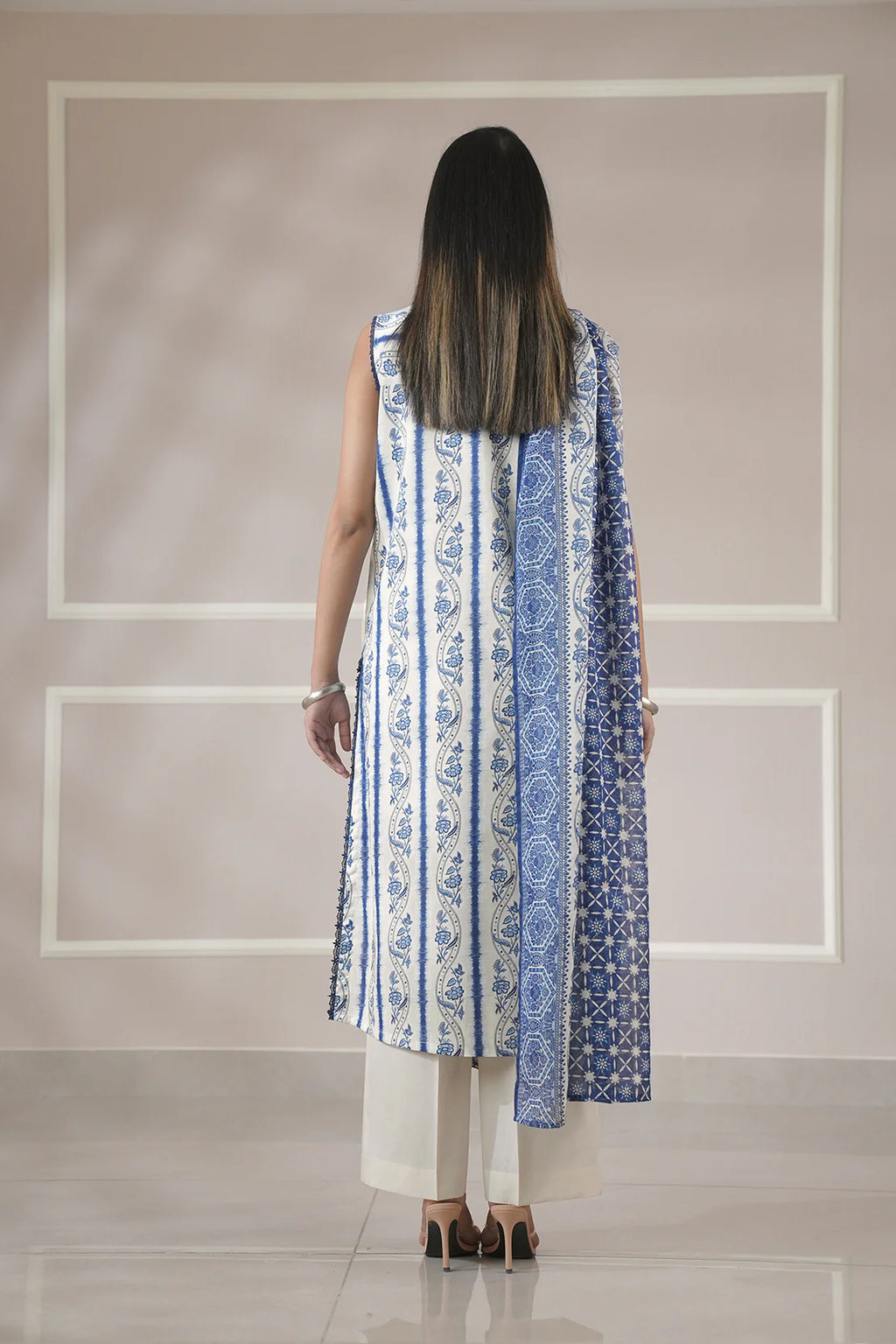 SAYA - Unstitched Printed Lawn 3 Piece