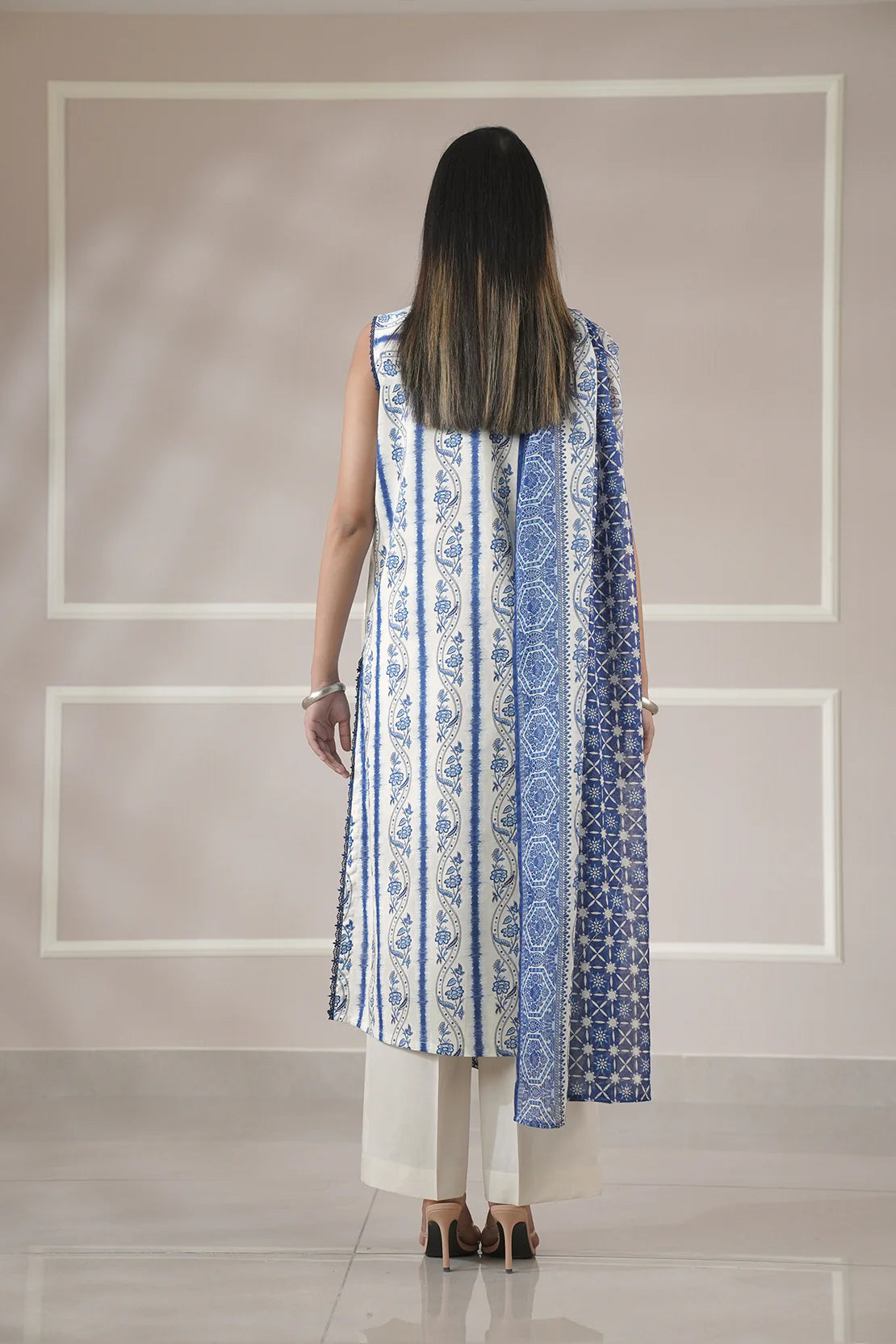 SAYA - Unstitched Printed Lawn 3 Piece