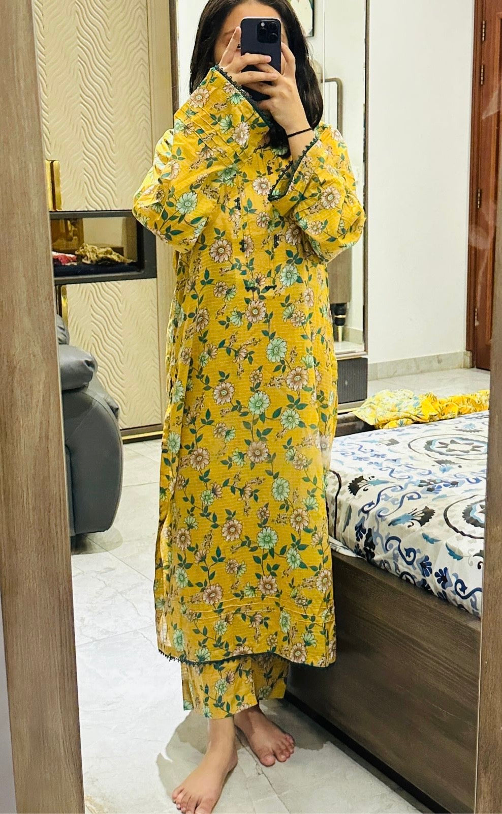 Ready to Wear | 2-Piece Lawn Suit Stitched