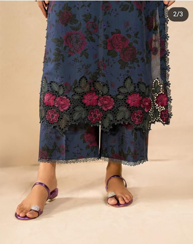 IZNIK - Embroidered Lawn 3- Piece Unstitched