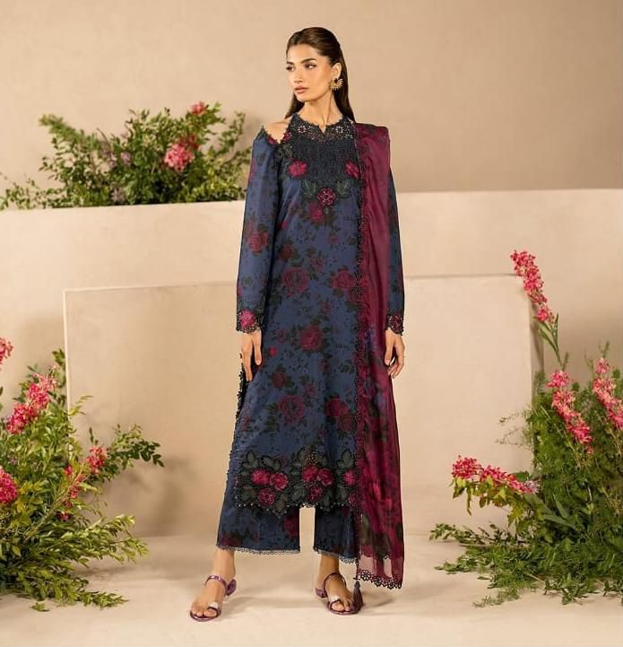 IZNIK - Embroidered Lawn 3- Piece Unstitched